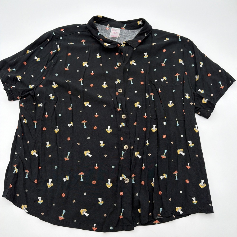 Black Button Up Top Mushroom AOP Size 3XL Cottagecore Fairycore Whimsygoth Fungi